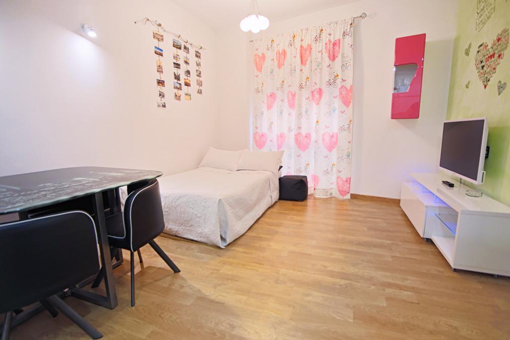 Apartamentos Momas La Casa De Mama Malaga Ngoại thất bức ảnh