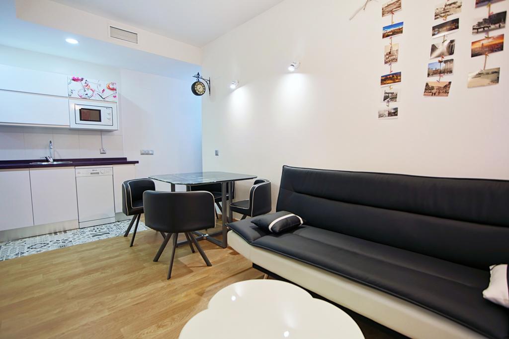 Apartamentos Momas La Casa De Mama Malaga Ngoại thất bức ảnh