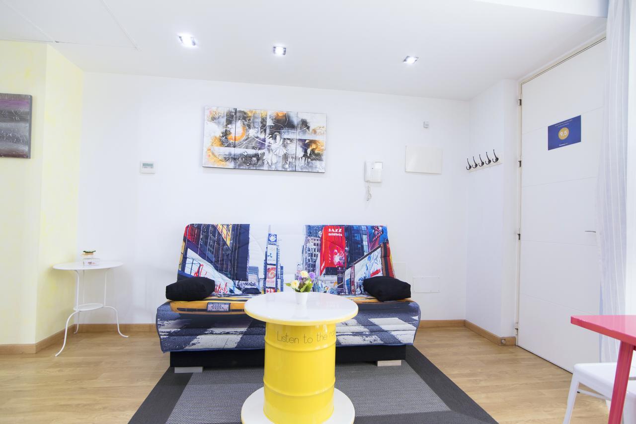 Apartamentos Momas La Casa De Mama Malaga Ngoại thất bức ảnh